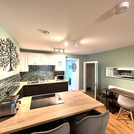 2 Bedroom Apartments Stopoverz Bristol Eksteriør billede