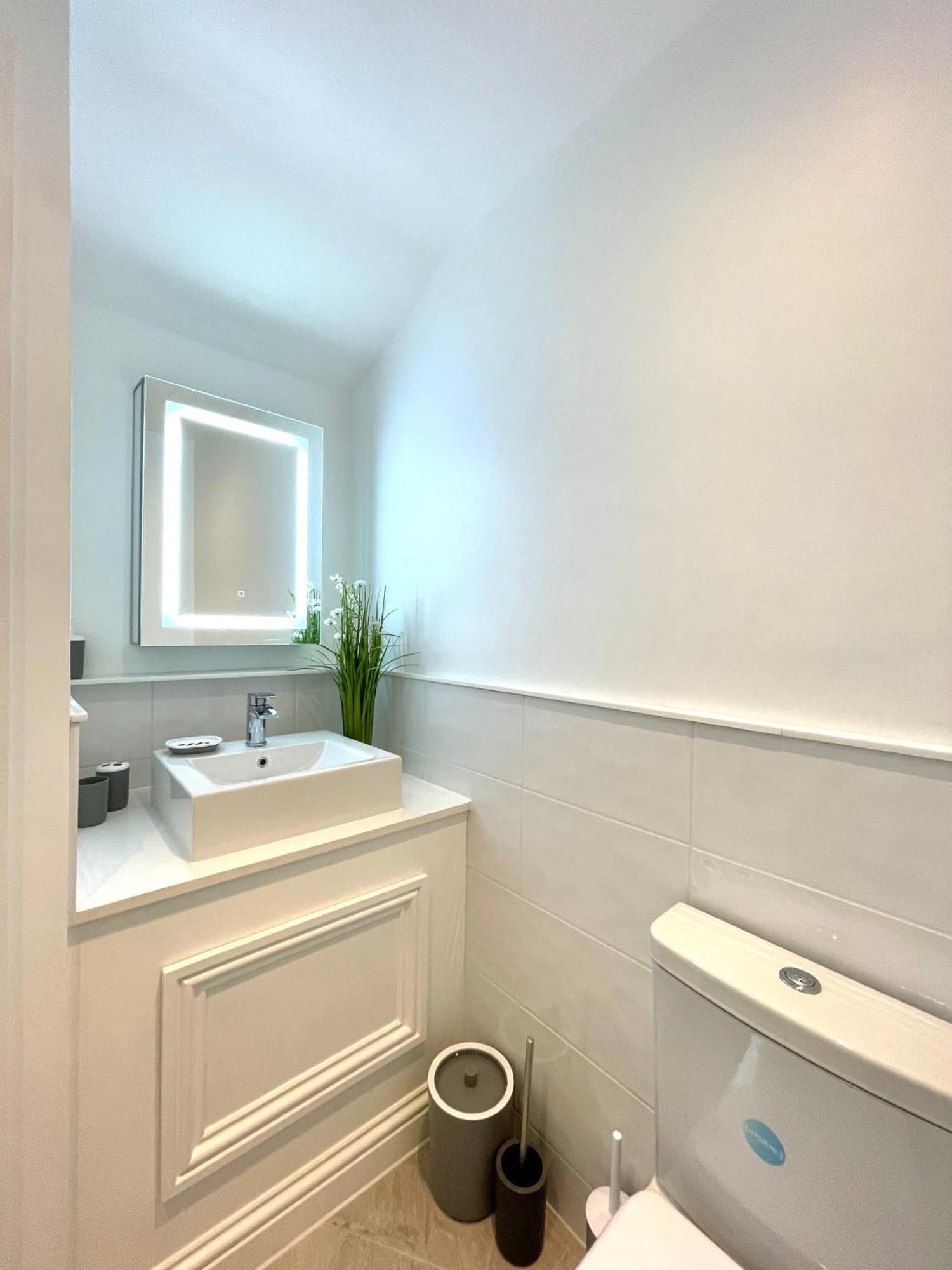 2 Bedroom Apartments Stopoverz Bristol Eksteriør billede