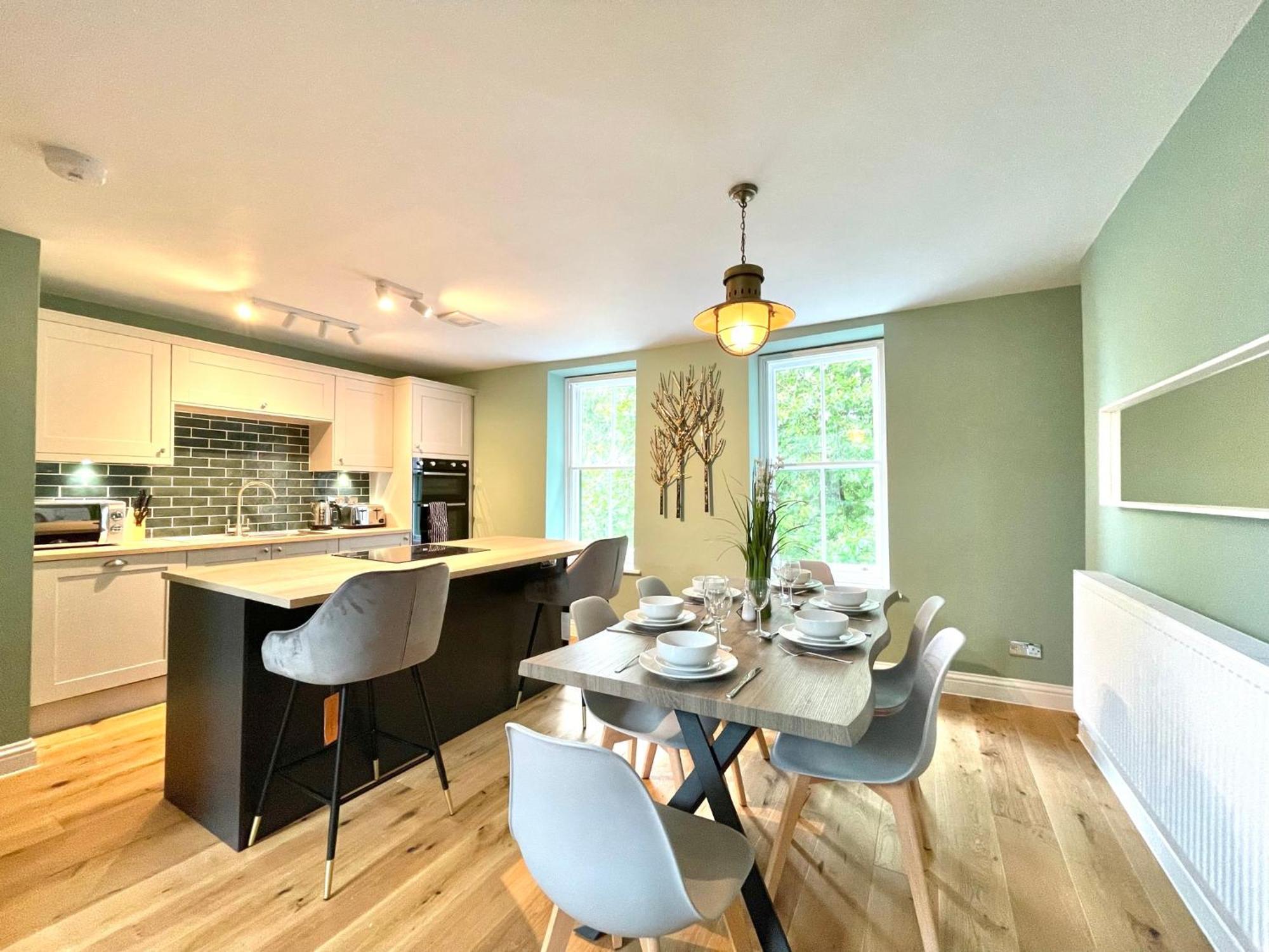 2 Bedroom Apartments Stopoverz Bristol Eksteriør billede