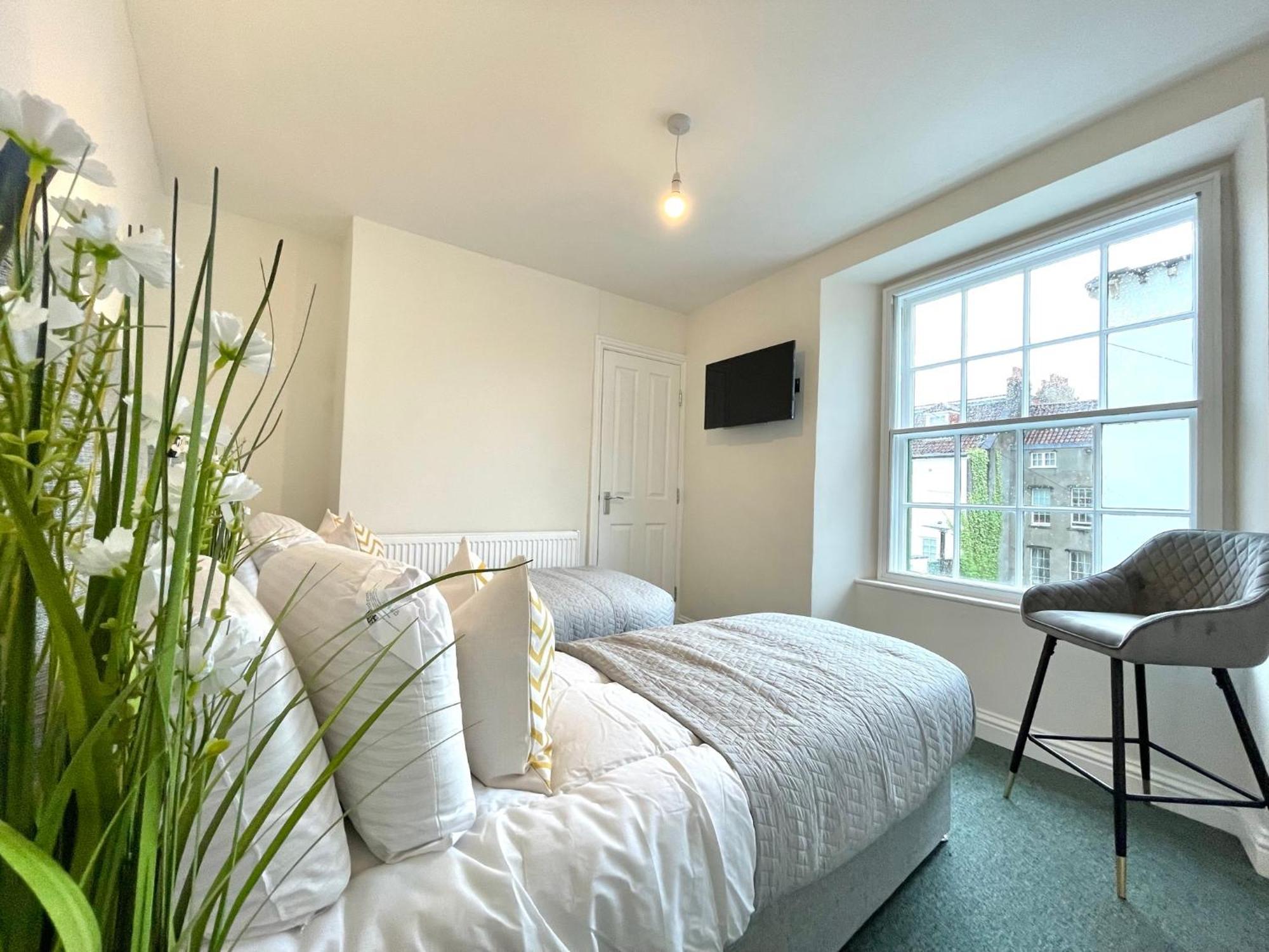 2 Bedroom Apartments Stopoverz Bristol Eksteriør billede