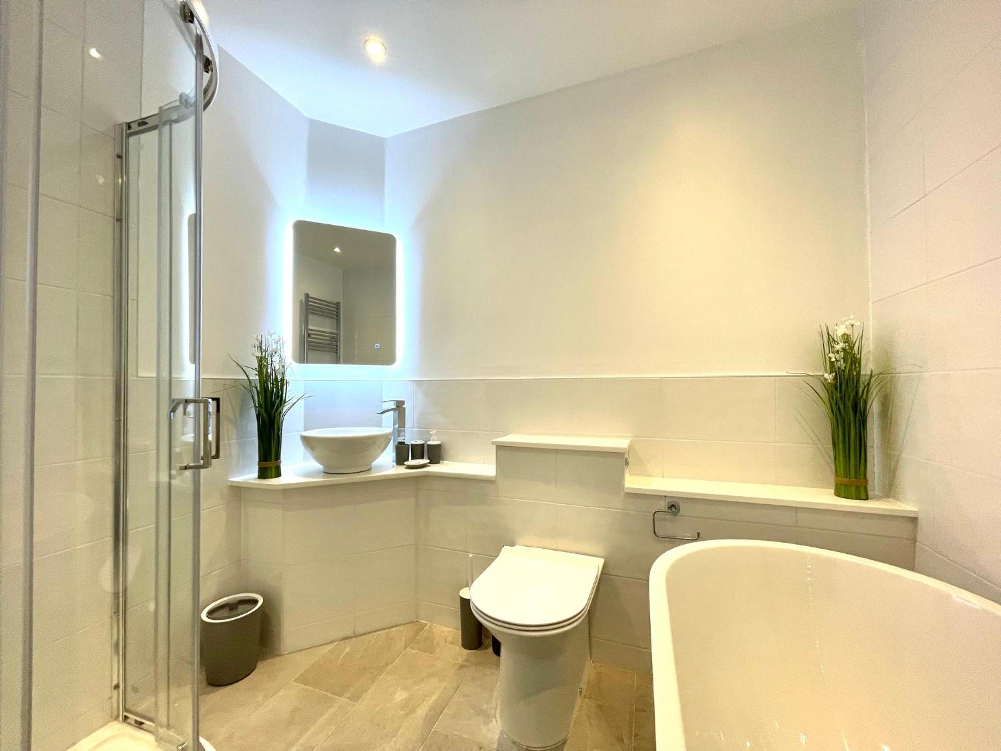 2 Bedroom Apartments Stopoverz Bristol Eksteriør billede