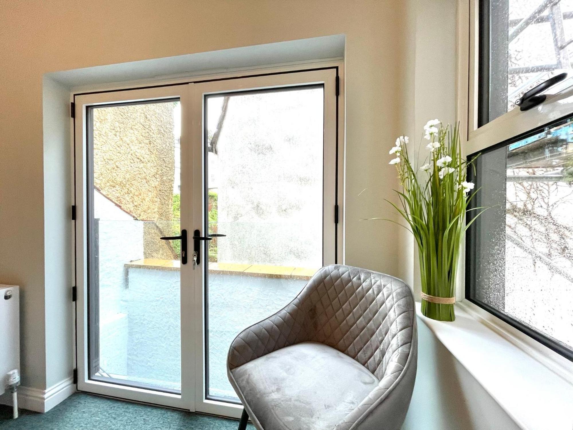 2 Bedroom Apartments Stopoverz Bristol Eksteriør billede