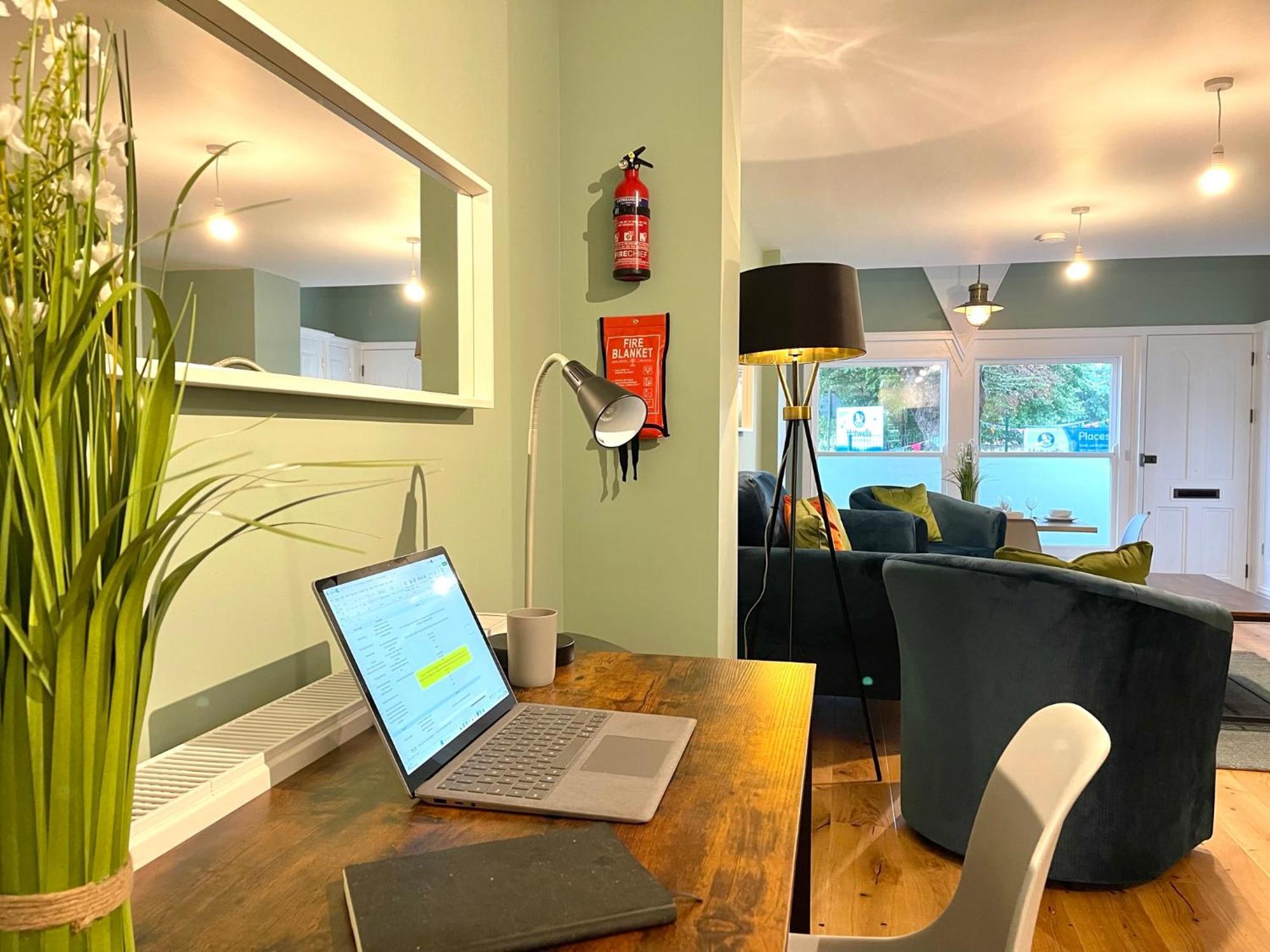 2 Bedroom Apartments Stopoverz Bristol Eksteriør billede