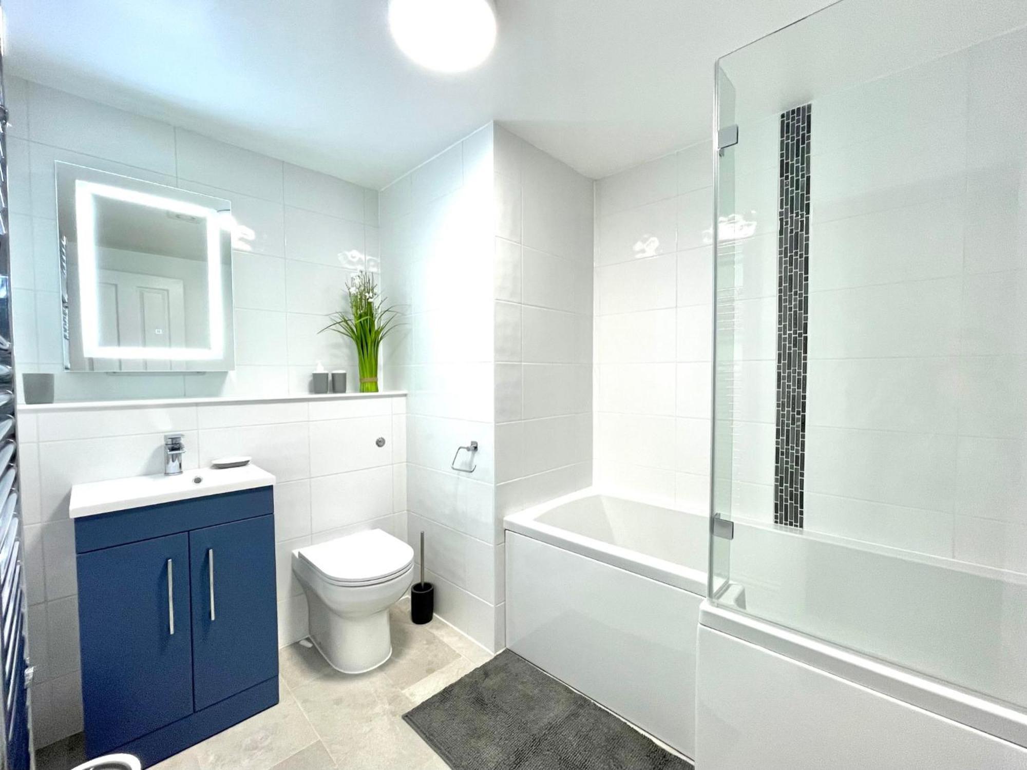 2 Bedroom Apartments Stopoverz Bristol Eksteriør billede