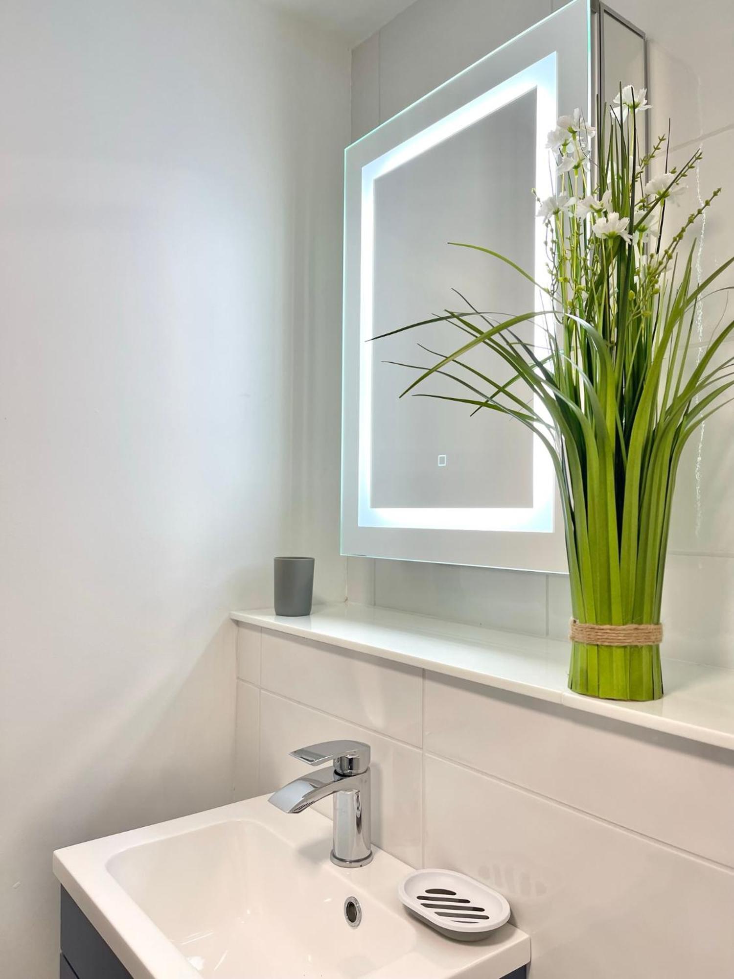 2 Bedroom Apartments Stopoverz Bristol Eksteriør billede
