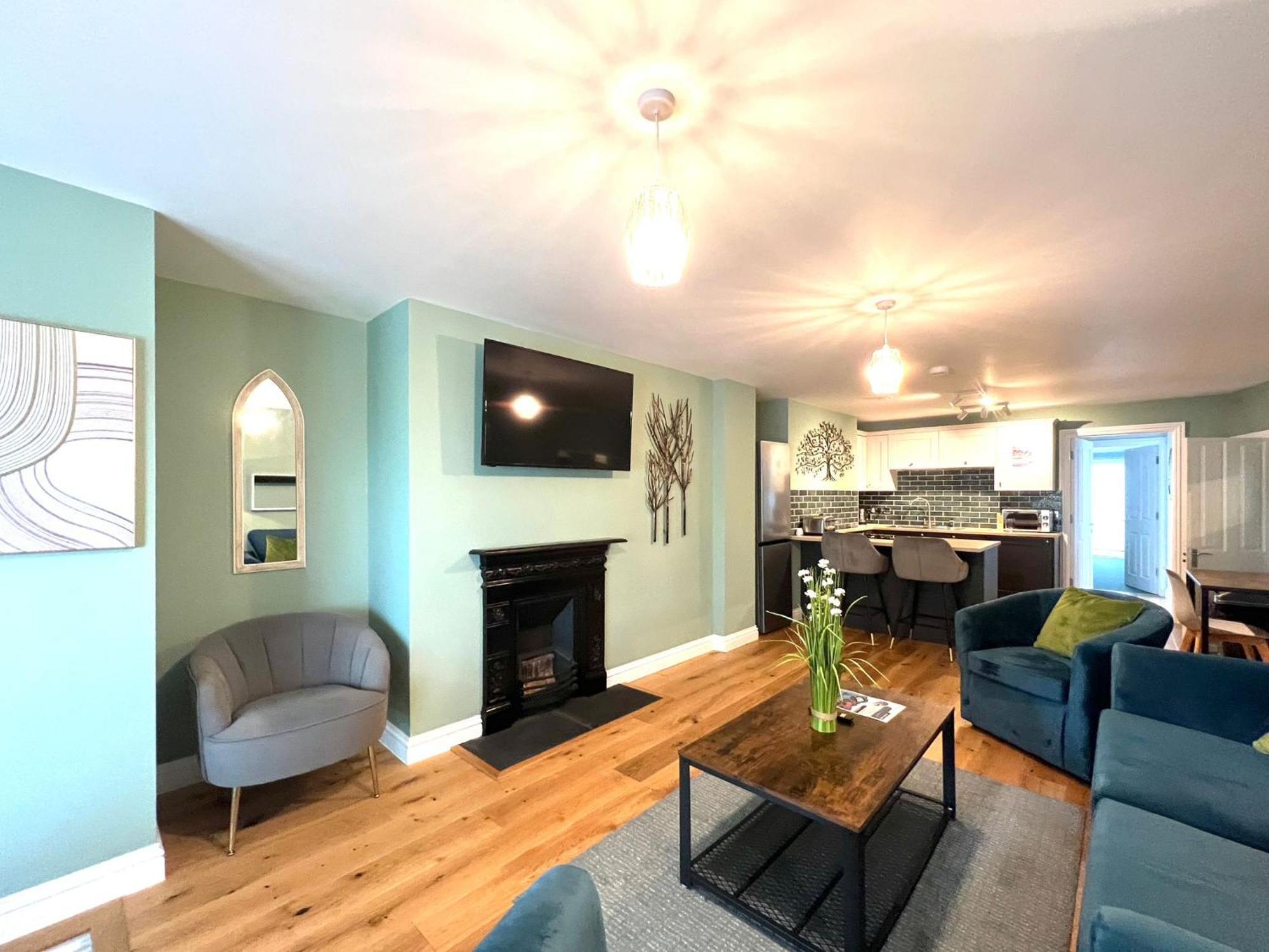 2 Bedroom Apartments Stopoverz Bristol Eksteriør billede