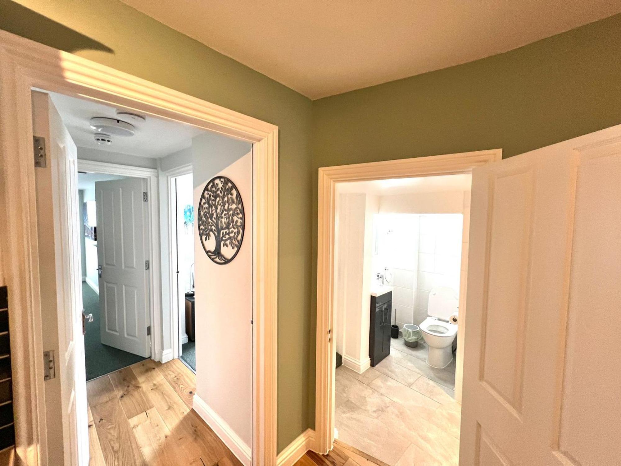 2 Bedroom Apartments Stopoverz Bristol Eksteriør billede